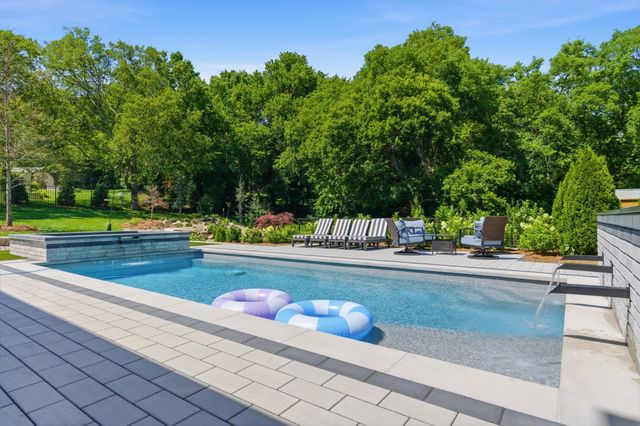 2108 Timberwood Pl, Nashville, TN 37215