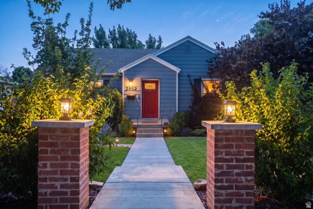 2952 S IMPERIAL ST, Salt Lake City, UT 84106