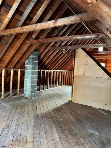 384 Madeline Ave, Garfield City, NJ 07026