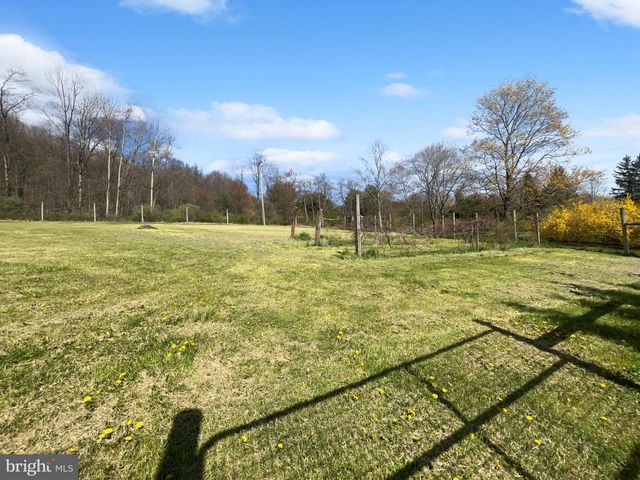 794 CLAREMONT AVE, Tamaqua, PA 18252