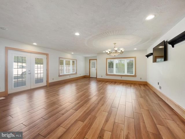 794 CLAREMONT AVE, Tamaqua, PA 18252