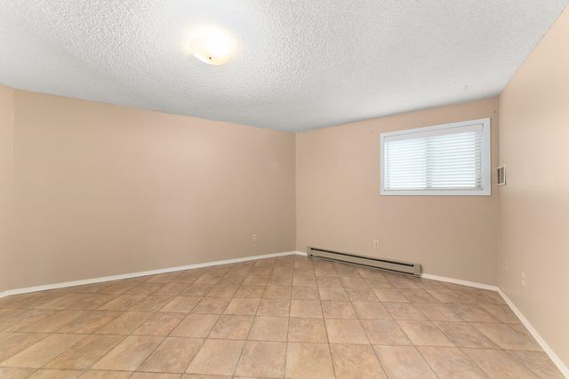 9024 N Country Homes Blvd, Spokane, WA 99218