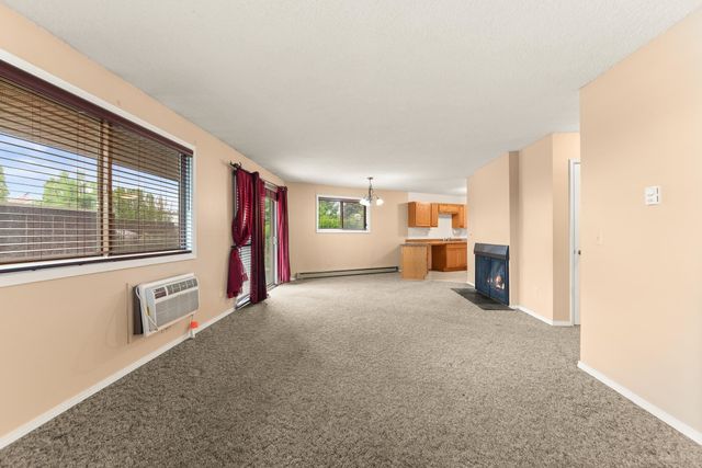 9024 N Country Homes Blvd, Spokane, WA 99218