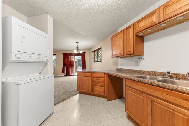 9024 N Country Homes Blvd, Spokane, WA 99218