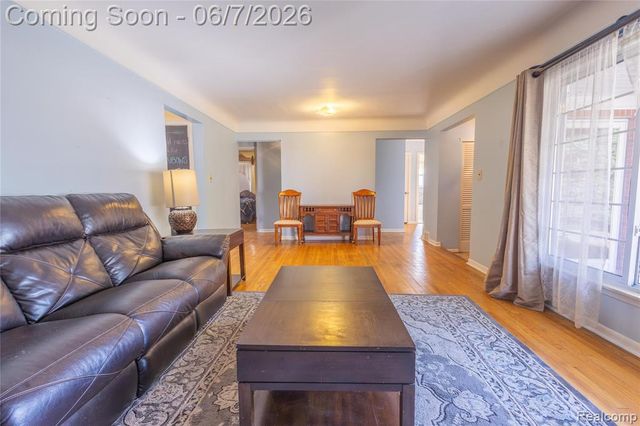 29447 Ravine Drive, Livonia, MI 48152