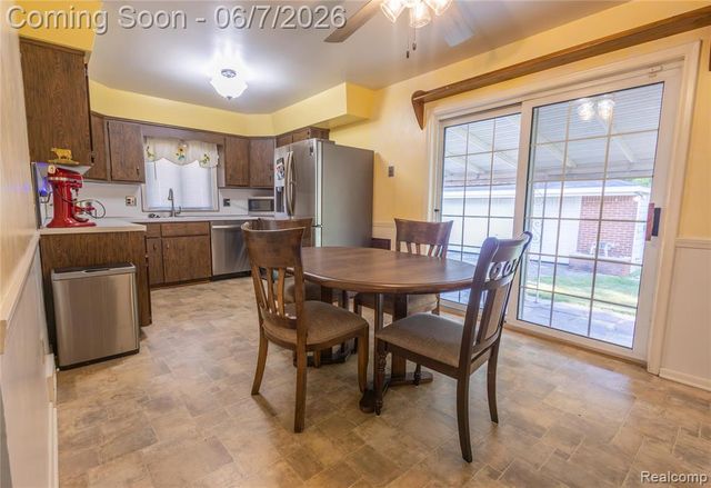 29447 Ravine Drive, Livonia, MI 48152