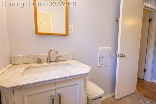 29447 Ravine Drive, Livonia, MI 48152
