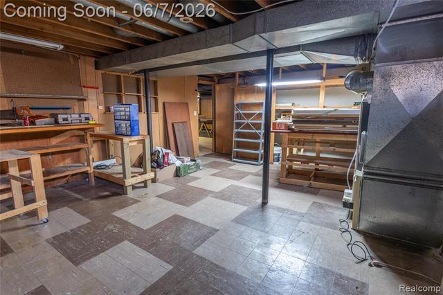 29447 Ravine Drive, Livonia, MI 48152