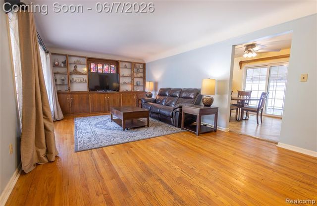 29447 Ravine Drive, Livonia, MI 48152