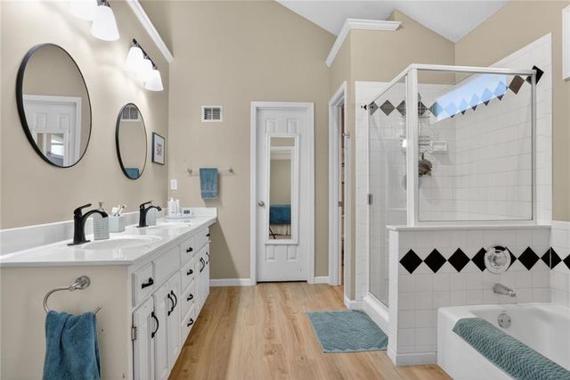 290 W Westhoff Place, Gardner, KS 66030