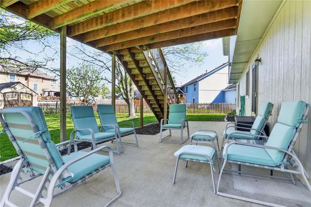 290 W Westhoff Place, Gardner, KS 66030