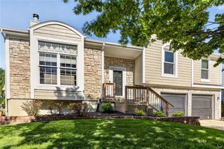 290 W Westhoff Place, Gardner, KS 66030