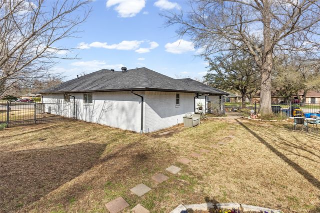 403 Muskrat Place, Greenville, TX 75402