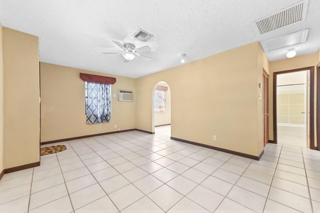 811 32nd Street, West Palm Beach, FL 33407