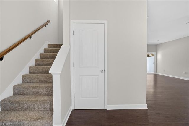 4434 Gracemont Drive, Winston-salem, NC 27106