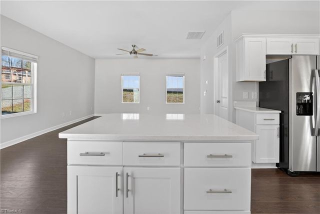 4434 Gracemont Drive, Winston-salem, NC 27106