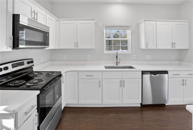 4434 Gracemont Drive, Winston-salem, NC 27106