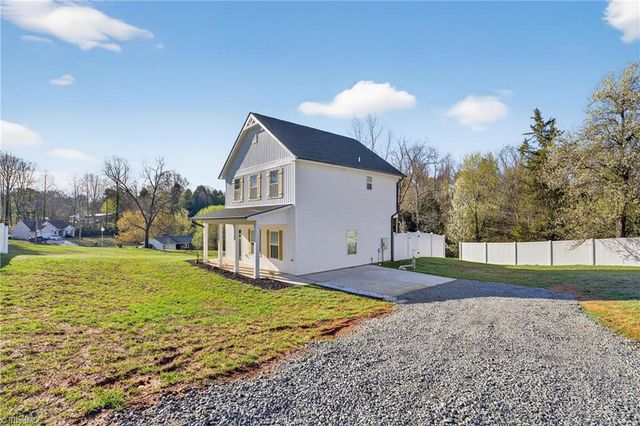 4434 Gracemont Drive, Winston-salem, NC 27106