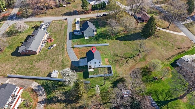 4434 Gracemont Drive, Winston-salem, NC 27106