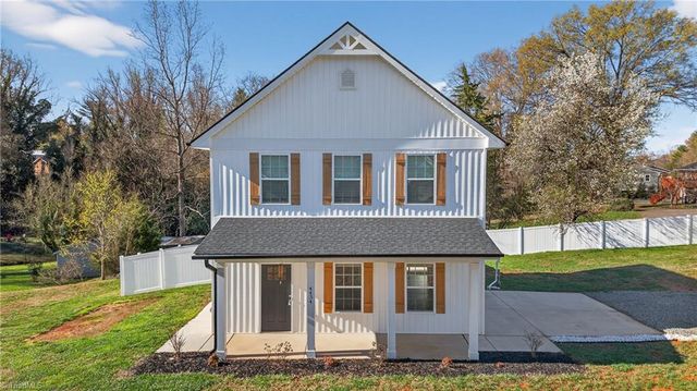 4434 Gracemont Drive, Winston-salem, NC 27106