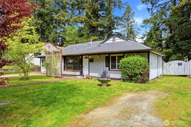5705 238th Street SW, Mountlake Terrace, WA 98043