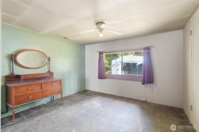 5705 238th Street SW, Mountlake Terrace, WA 98043