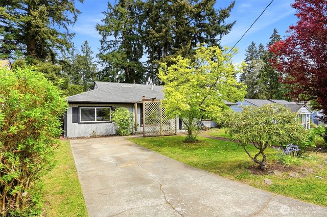 5705 238th Street SW, Mountlake Terrace, WA 98043