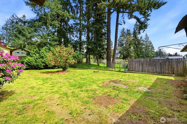 5705 238th Street SW, Mountlake Terrace, WA 98043
