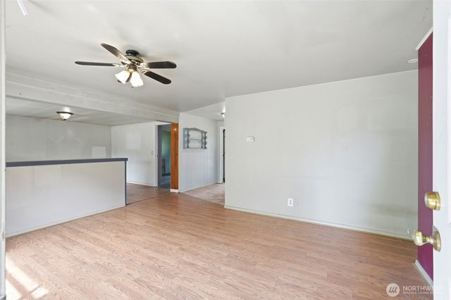 5705 238th Street SW, Mountlake Terrace, WA 98043