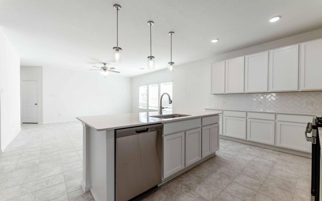 428 Monarch Trail, Huntsville, TX 77320