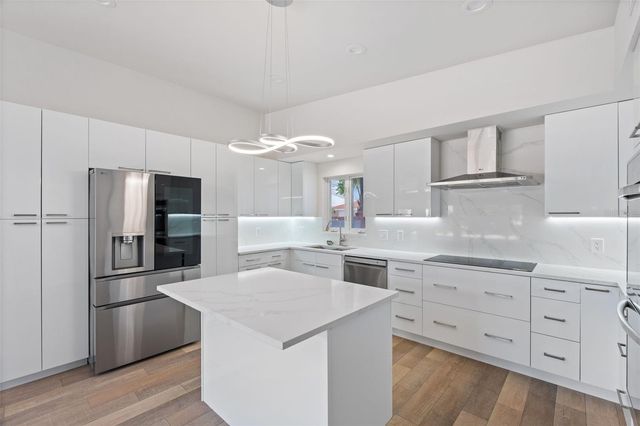 528 KEY ROYALE DRIVE, Holmes Beach, FL 34217