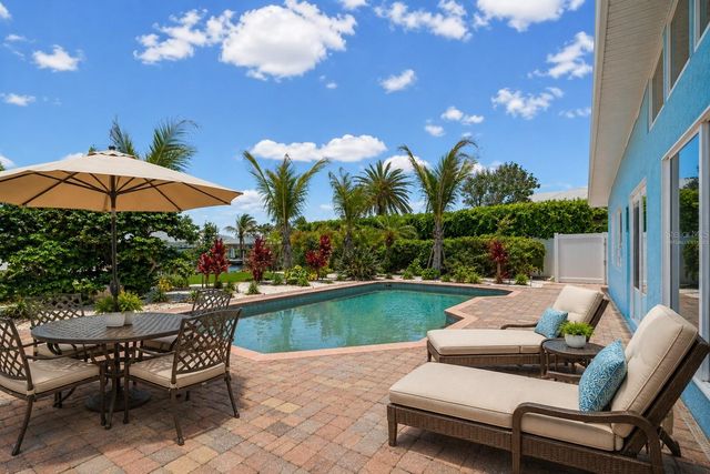 528 KEY ROYALE DRIVE, Holmes Beach, FL 34217