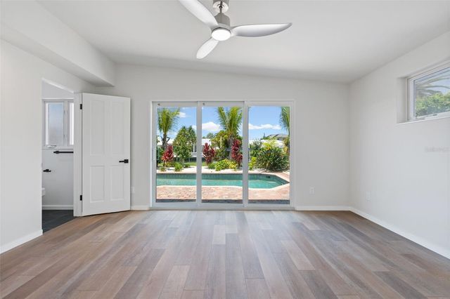 528 KEY ROYALE DRIVE, Holmes Beach, FL 34217