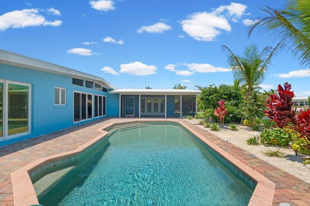 528 KEY ROYALE DRIVE, Holmes Beach, FL 34217