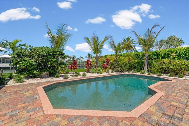 528 KEY ROYALE DRIVE, Holmes Beach, FL 34217