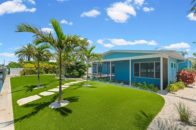 528 KEY ROYALE DRIVE, Holmes Beach, FL 34217