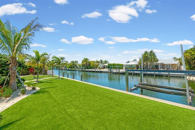 528 KEY ROYALE DRIVE, Holmes Beach, FL 34217