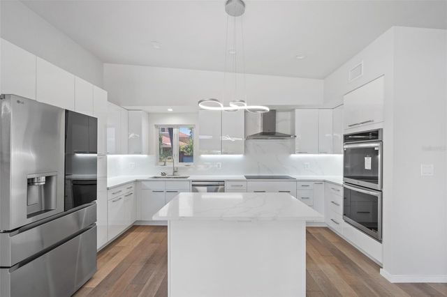 528 KEY ROYALE DRIVE, Holmes Beach, FL 34217
