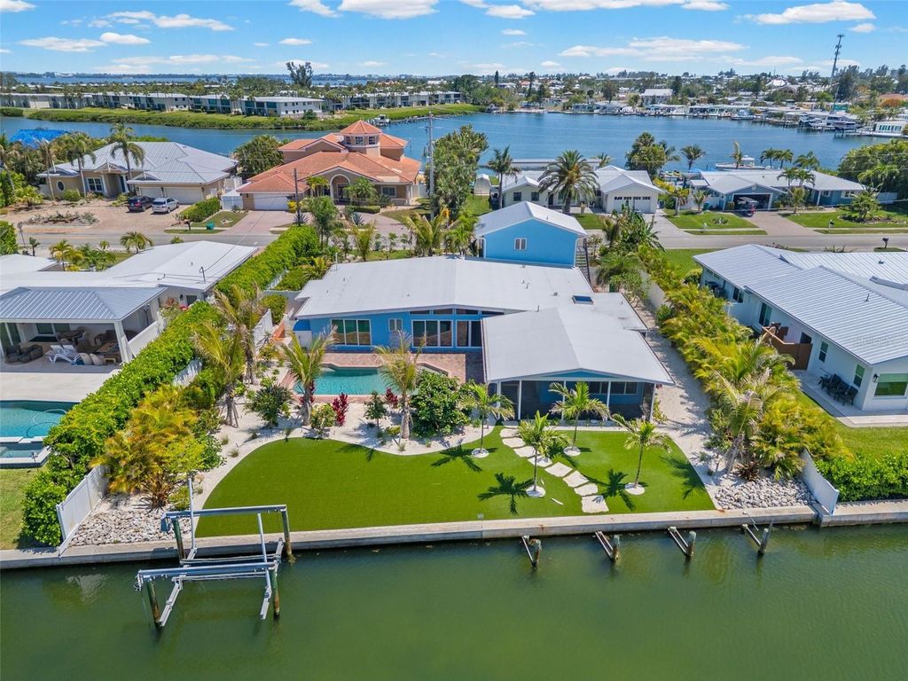 528 KEY ROYALE DRIVE, Holmes Beach, FL 34217