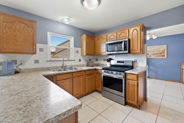 1278 Regent Drive, Mundelein, IL 60060