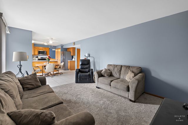 1278 Regent Drive, Mundelein, IL 60060