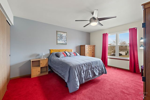 1278 Regent Drive, Mundelein, IL 60060