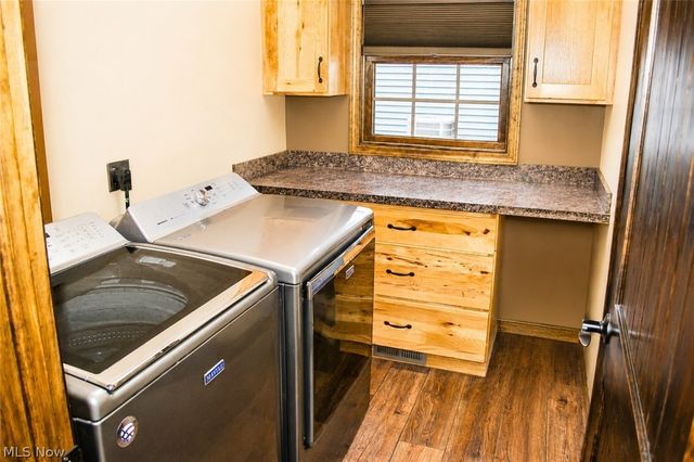40011 Hope Court, Elyria, OH 44035