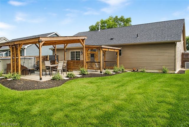 40011 Hope Court, Elyria, OH 44035
