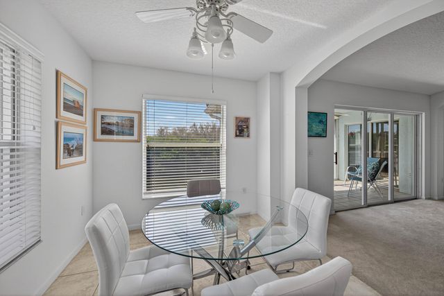 7676 Springwater Place 201, Boynton Beach, FL 33437