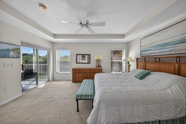 7676 Springwater Place 201, Boynton Beach, FL 33437