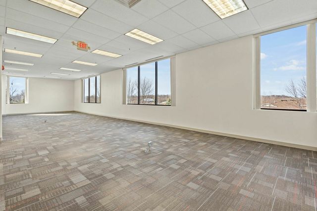 9645 Lincolnway Lane 211, Frankfort, IL 60423