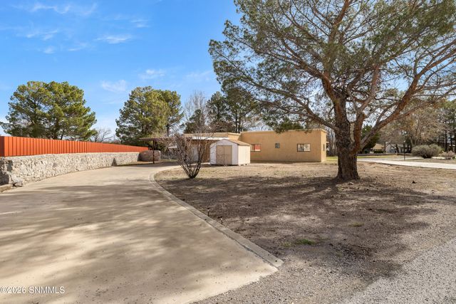 1430 Tierra Del Sol Drive, Las Cruces, NM 88007