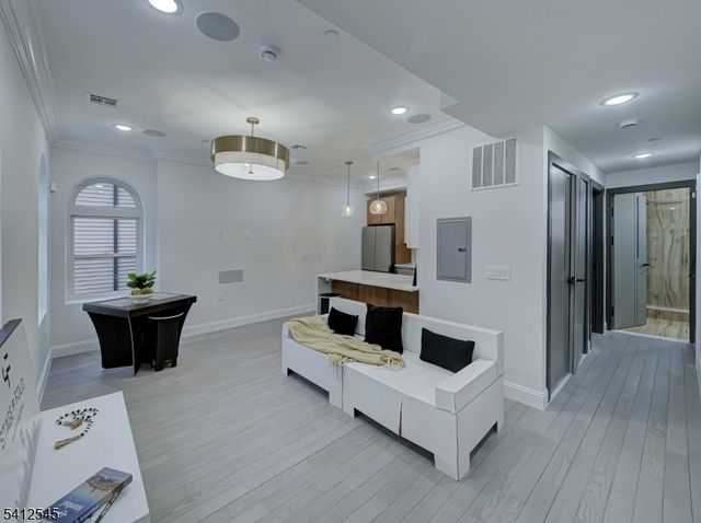 133 Clifton Pl 2, Jersey City, NJ 07304