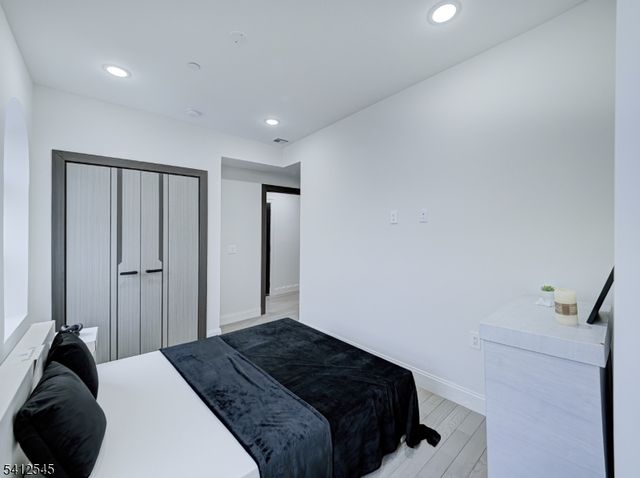 133 Clifton Pl 2, Jersey City, NJ 07304